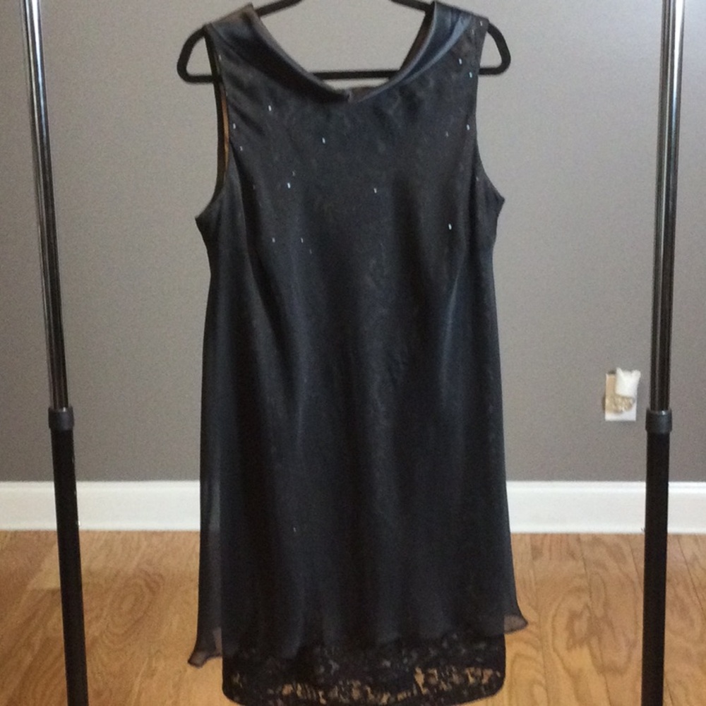 14W SLNY Black Sleeveless Embellished Shift Dress